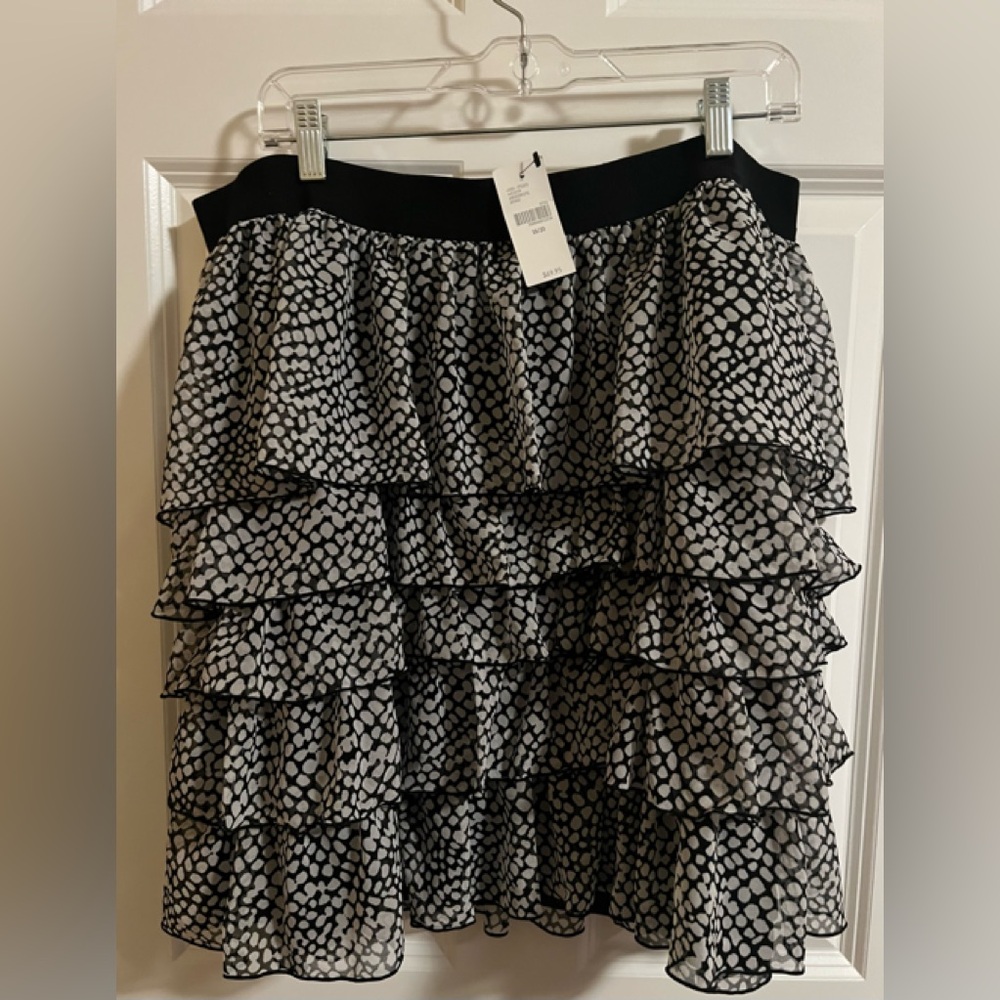 NWT Lane Bryant pull on skirt. Size 18/20